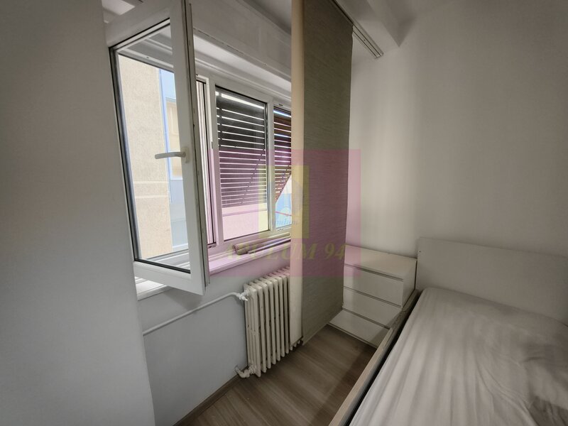 Garsoniera de inchiriat Ultracentral - Intre Piata Romana si Dorobanti